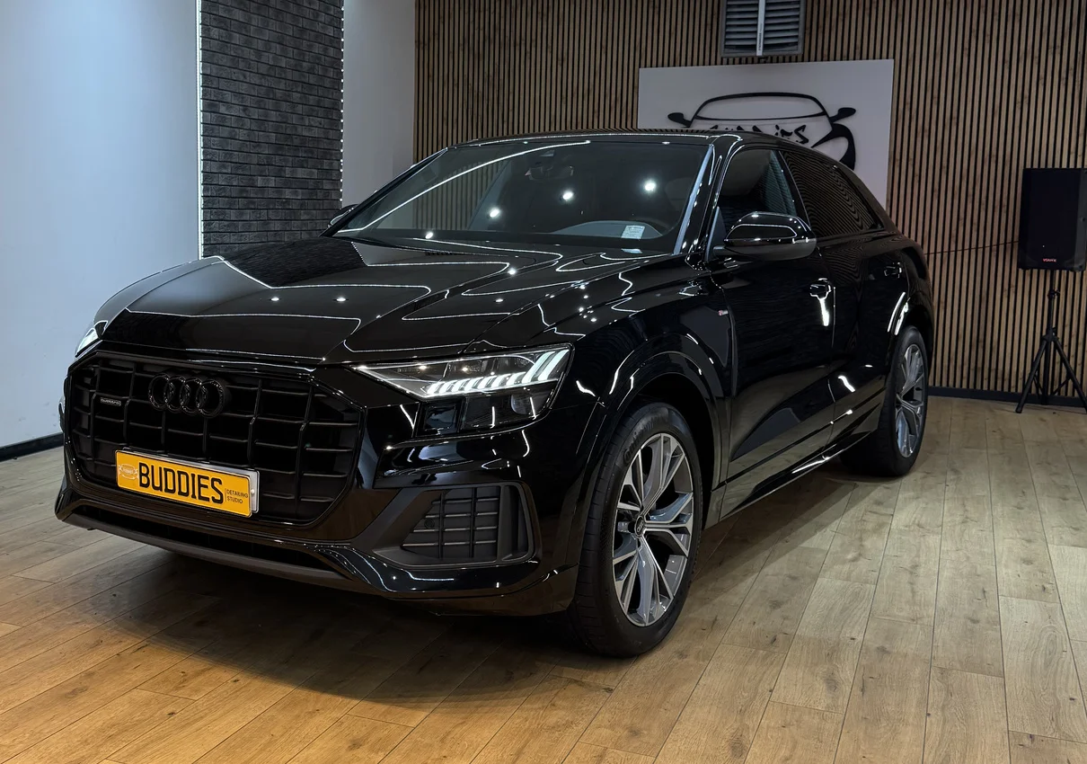 Czarne Audi Q8 w Buddies Detailing Studio w Zielonej Górze